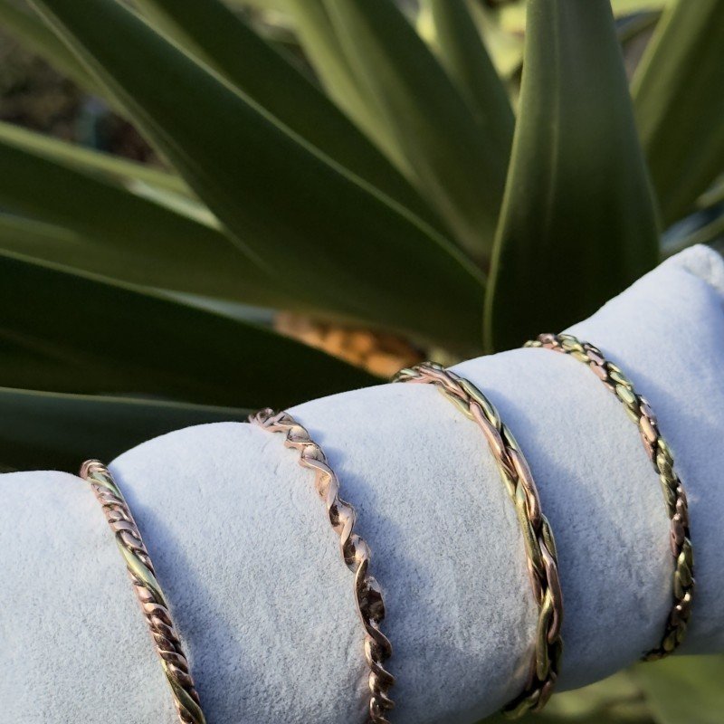 LAJA 1250 Serisi el yapımı bakır ve pirinç örme teknikli 4’lü ayarlanabilir açık bileklik seti