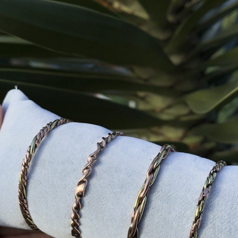 LAJA 1250 Serisi el yapımı bakır ve pirinç örme teknikli 4’lü ayarlanabilir açık bileklik seti