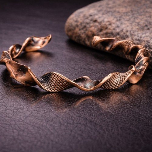 LAJA 1262 El Yapımı Dokulu Bakır Bileklik | Dalgalı Örgü Açık Form