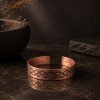 LAJA-1566 | Örgü Geçme (Kelt Düğümü) Desenli El Yapımı Saf Bakır Bileklik (Unisex)
