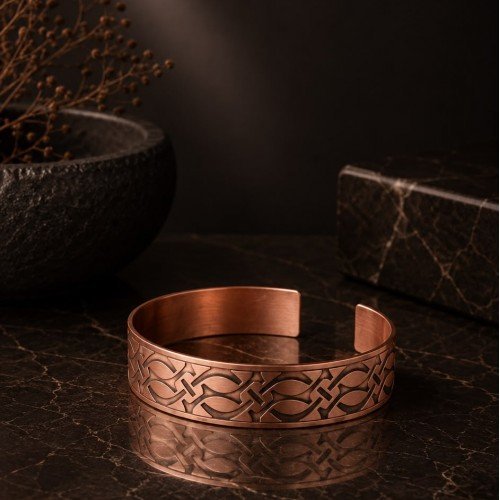 LAJA-1571 | Geometrik Geçme (Interlace) Desenli Saf Bakır Kelepçe Bileklik (Unisex)