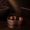 LAJA-1582 | Etnik Mozaik Desenli Saf Bakır Kelepçe Bileklik (Unisex)