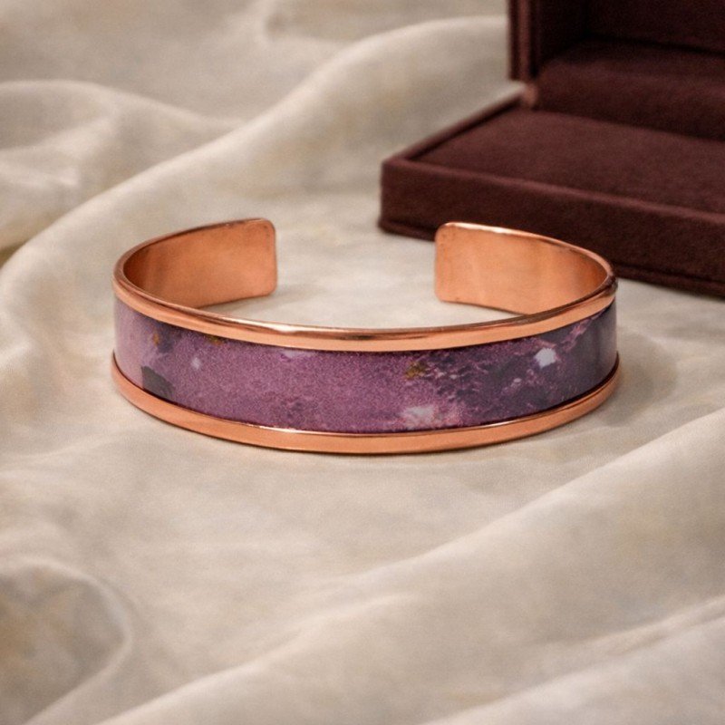 LAJA-2518 Violet Nebula el yapımı mor tonlu özel tasarım bakır bileklik