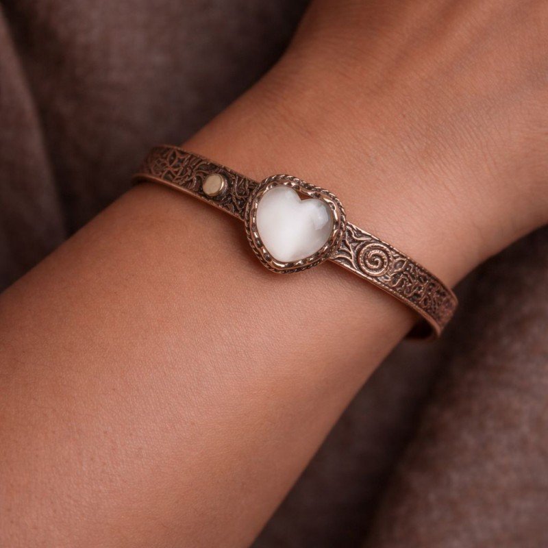 Doğal taş detaylı, bakır gövdeli el yapımı LAJA-4000S5 açık bileklik