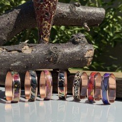 LAJA-2500 Serisi | 1,2 cm genişliğinde El Yapımı Zemine UV Baskılı Bakır Bileklikler” (30 Model Toplam Seçebilirsiniz)