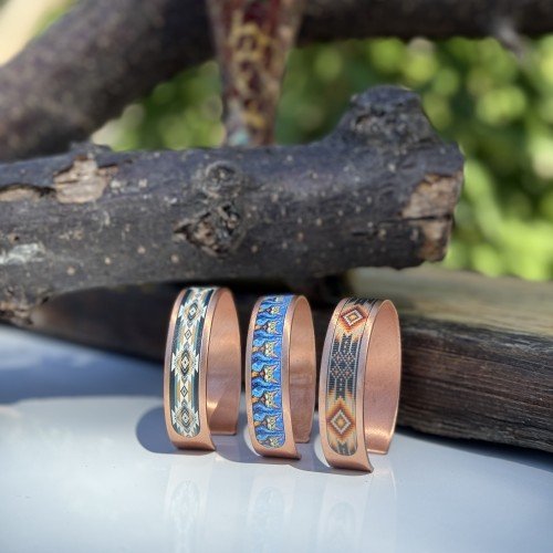LAJA-1700 Serisi Etnik Desenli Bakır Bileklik – 3’lü Set | Sert UV Baskı, 1.5 mm El Yapımı