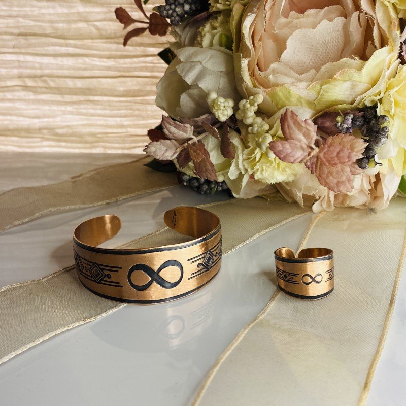 LAJA-2027 Sonsuzluk ve Geometrik Minimalist Motifli El Yapımı 2'li Set Bakır Bileklik - Bakır Yüzük LAJA-2027 Sonsuzluk ve Geometrik Minimalist Motifli El Yapımı 2'li Set Bakır Bileklik - Bakır Yüzük