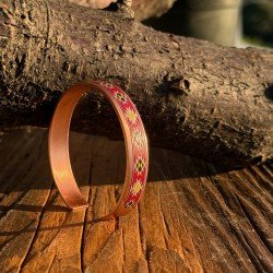 LAJA-1710 “Gece İmzası” – Bordo & Siyah Zarif Çizgilerle El Yapımı UV Baskılı Bakır Bileklik LAJA-1710 “Gece İmzası” – Bordo & Siyah Zarif Çizgilerle El Yapımı UV Baskılı Bakır Bileklik